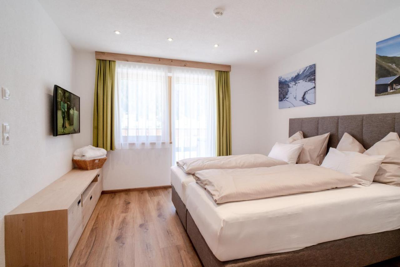 Alpen Gasthof Apartments Hohe Burg 堤林斯 外观 照片