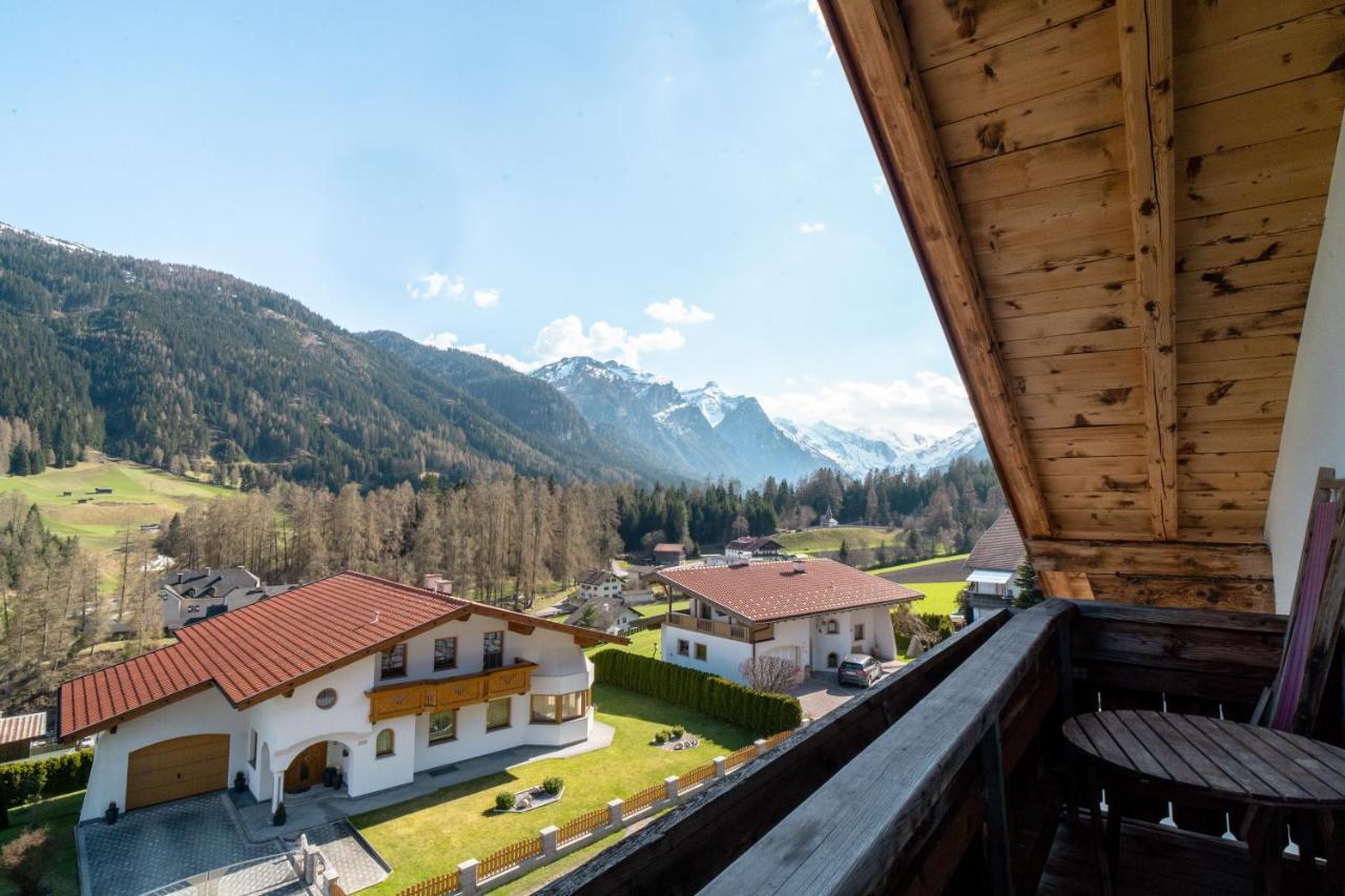Alpen Gasthof Apartments Hohe Burg 堤林斯 外观 照片